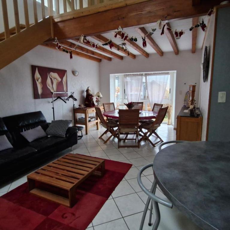 Gîte spacieux et lumineux proche centre ville - Maison 2 Chambres - 1