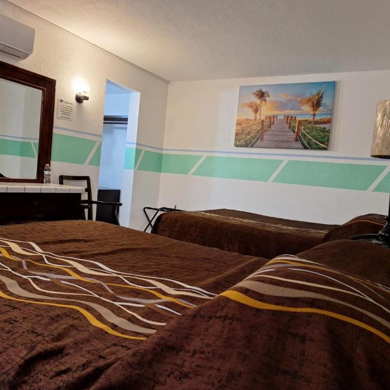 Motel Jabaloyas - Deluxe Twin Room - 5