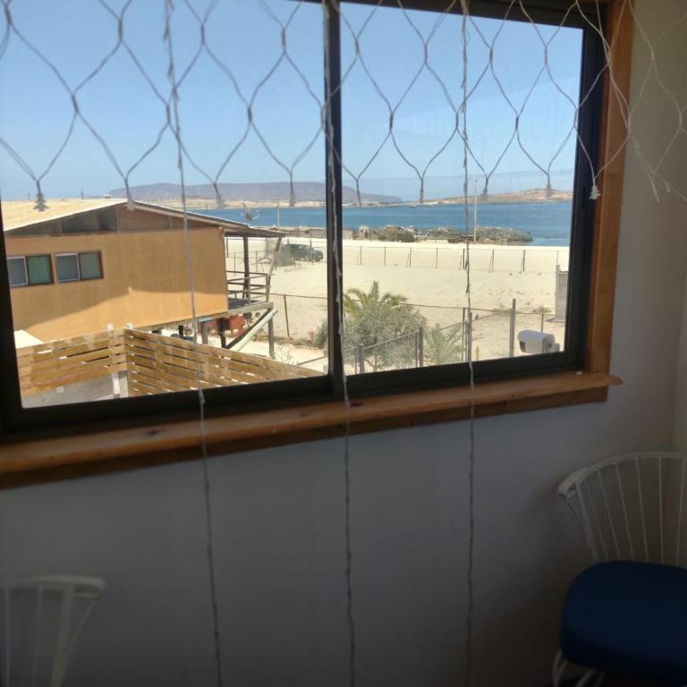 Casa Playa Loreto, familiar, ubicada a 120 metros de la playa, con maravillosa vista al mar, cercano a Caldera - Three-Bedroom House - 2