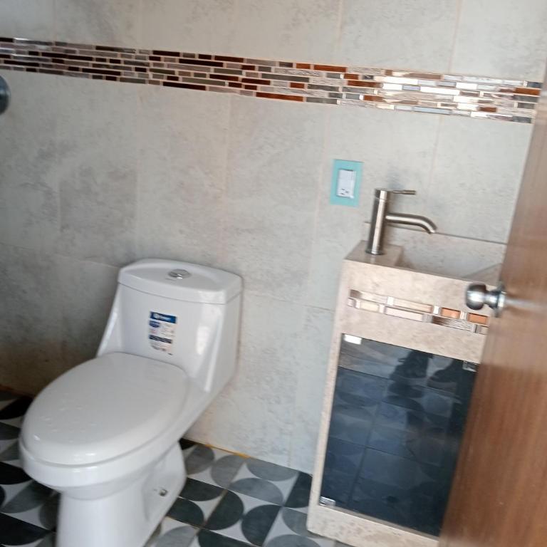 Recámara céntrica funcional - One-Bedroom Apartment - 6
