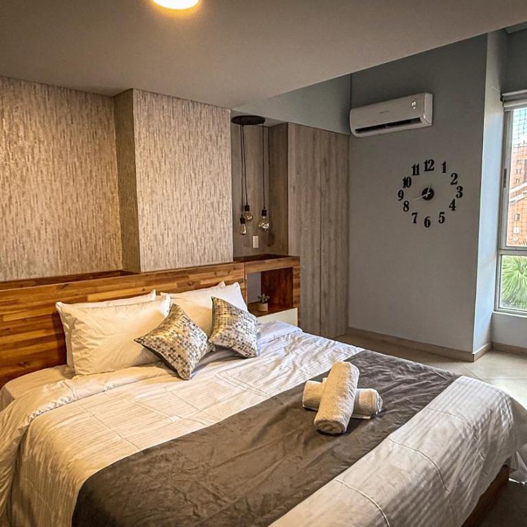 Edificio Atalanta en el corazón de Medellín - Estudio Deluxe con cama grande - 1