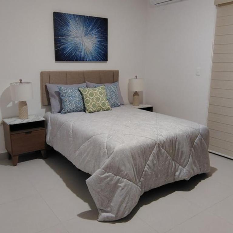 Condo a 8 min del centro histórico & a 15 min del aeropuerto - Two-Bedroom Apartment with View - 9