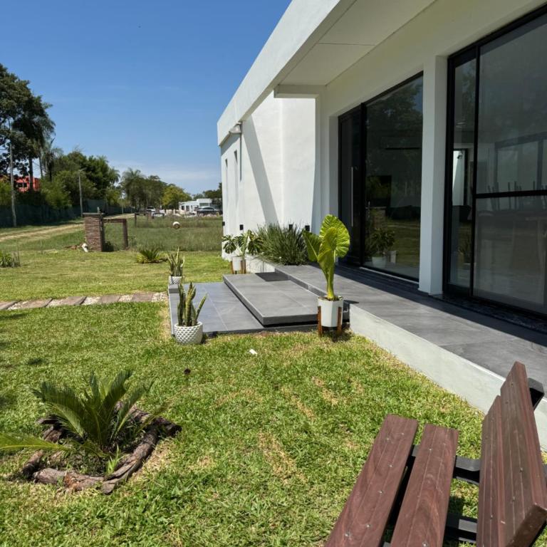 Casa sobre Laguna Brava - Tranquilidad y Naturaleza en Barrio Privado - Casa de 2 dormitorios - 6