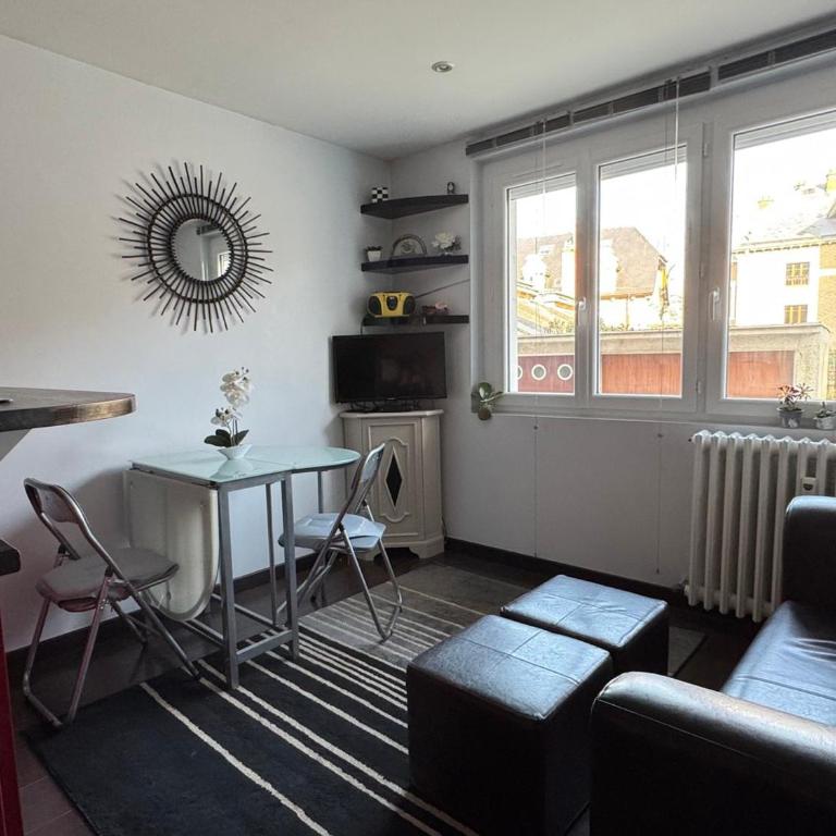 T2 lumineux avec garage et WiFi à Aix-les-Bains - FR-1-555-104 - Apartment - 3