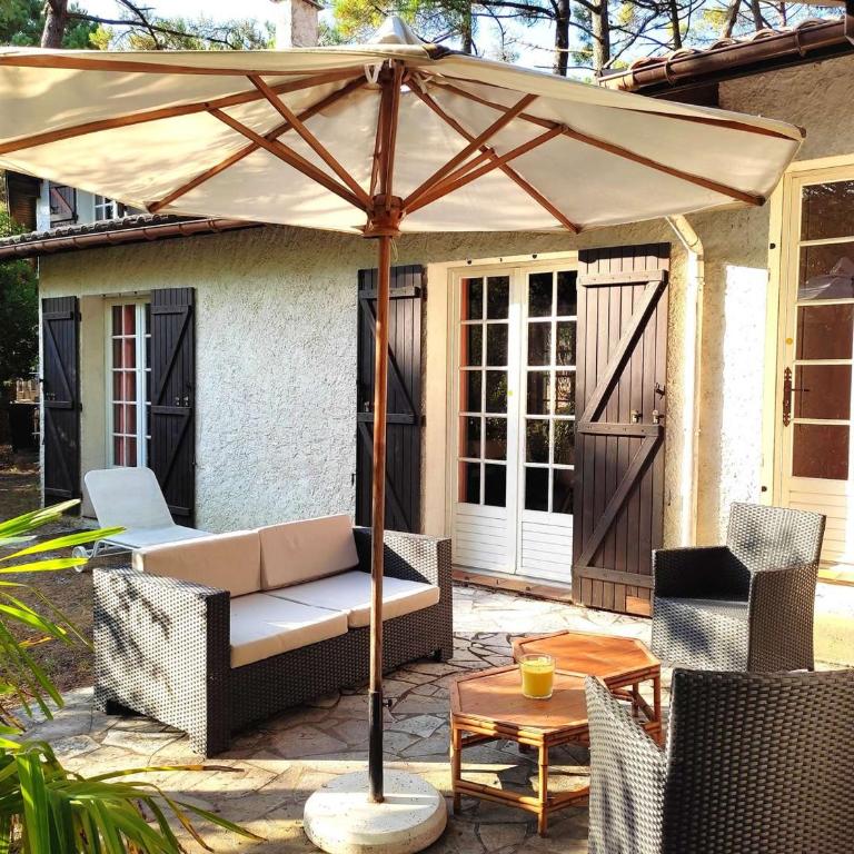 Villa familiale au calme avec jardin clos, proche océan et bassin, 8 personnes - Villa 3 Chambres - 2