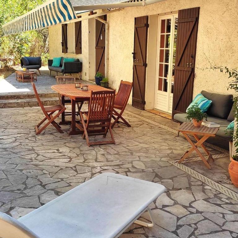 Villa familiale au calme avec jardin clos, proche océan et bassin, 8 personnes - Villa 3 Chambres - 3
