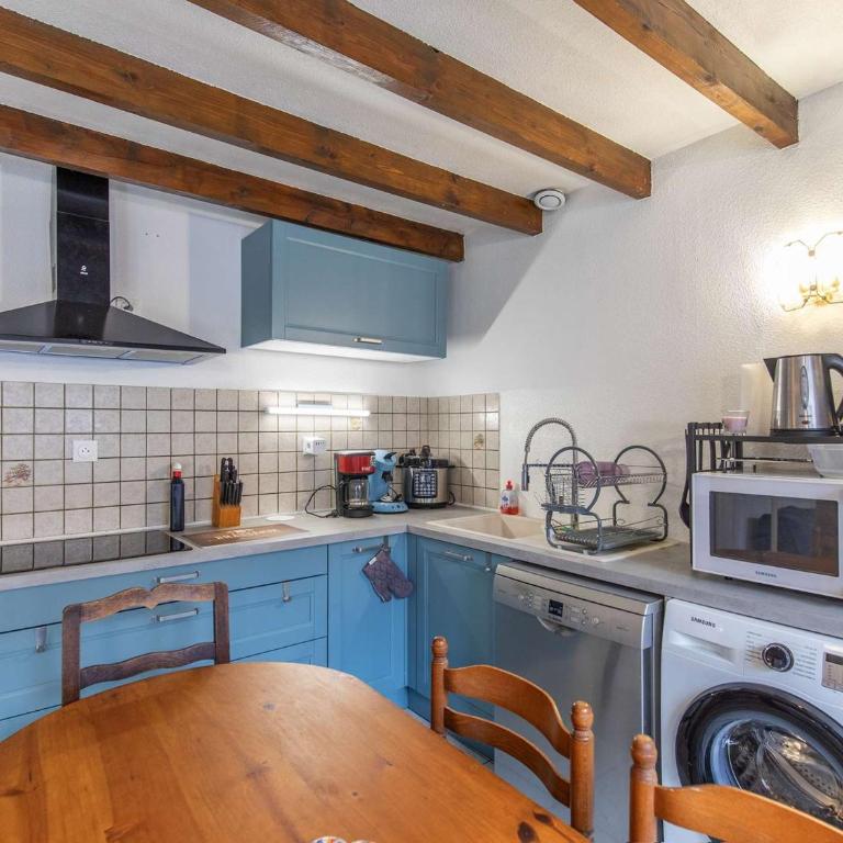 Chalet idéal au cœur de Cauterets, 6-8 pers, parking privé - FR-1-401-315 - Apartment - 2