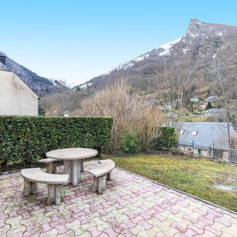 Chalet idéal au cœur de Cauterets, 6-8 pers, parking privé - FR-1-401-315 - Apartment - 11