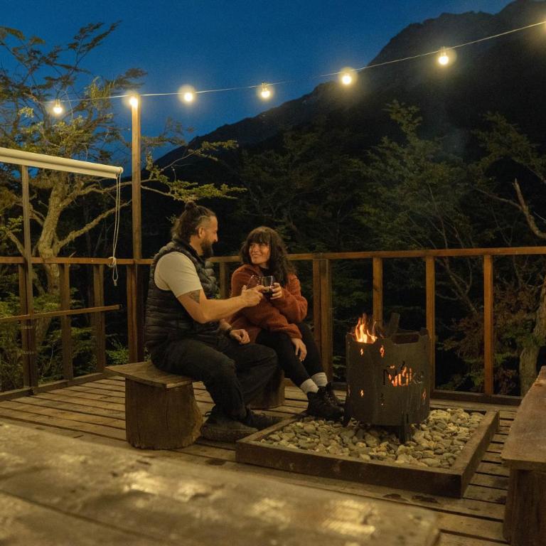 Cabaña en el Bosque con Cine Privado y Jacuzzi - Chalet de 1 dormitorio - 52