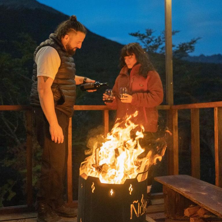 Cabaña en el Bosque con Cine Privado y Jacuzzi - Chalet de 1 dormitorio - 53