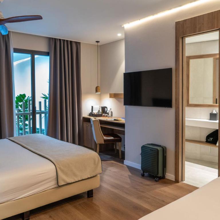 Hotel Well and Come Málaga - Habitación Triple - 1