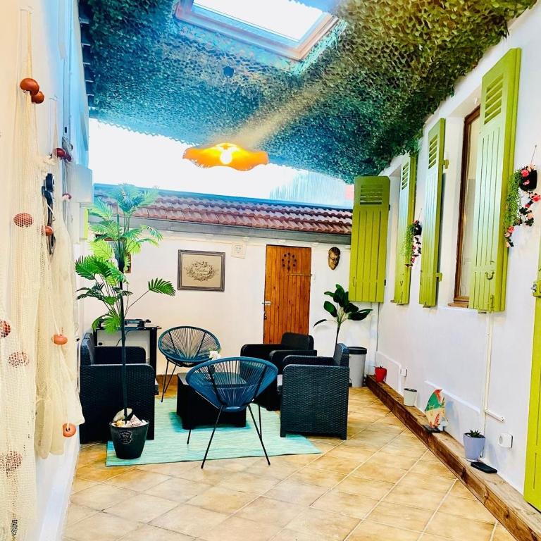 Maison proche plage et centre ville, climatisée avec ménage, draps et serviettes inclus - Maison 1 Chambre - 2