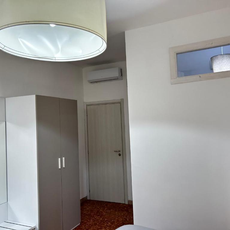 BAM BAM TIBURTINA Guesthouse - Double Room with Private Bathroom - 11