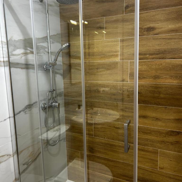 BAM BAM TIBURTINA Guesthouse - Double Room with Private Bathroom - 7