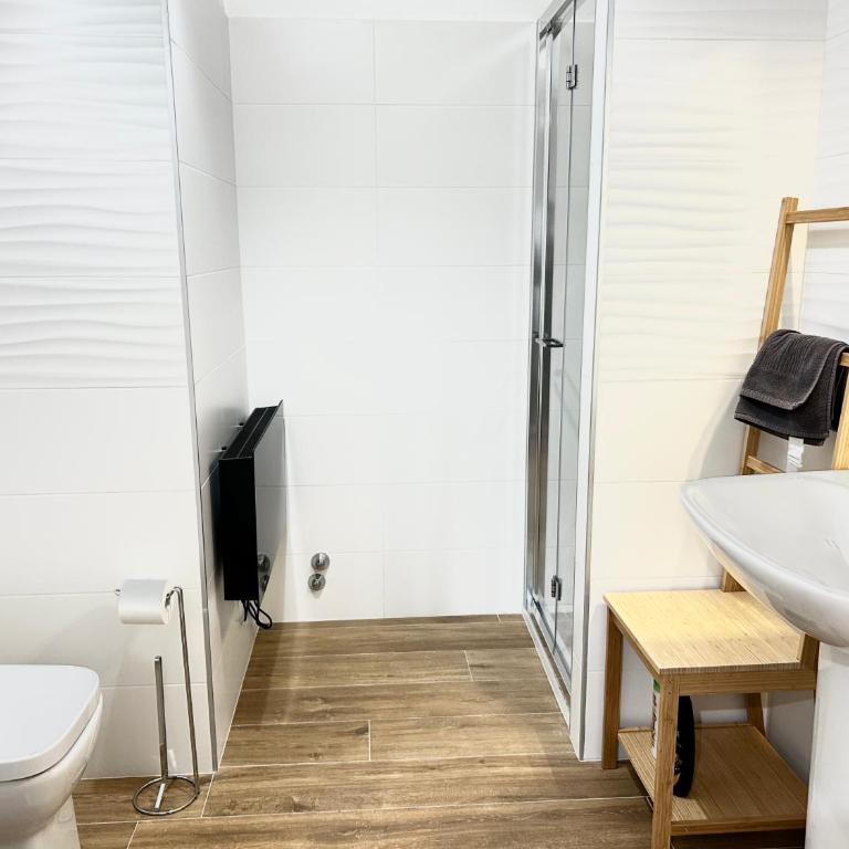 BAM BAM TIBURTINA Guesthouse - Double Room with Private Bathroom - 12