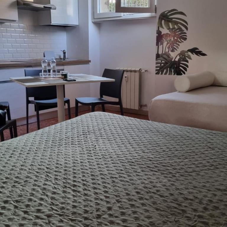 BAM BAM TIBURTINA Guesthouse - Quadruple Room with Bathroom - 20