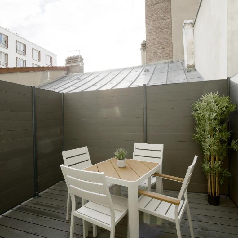 Chill-out on Private Patio in Vintage Masterpiece - Appartement 1 Chambre - 2