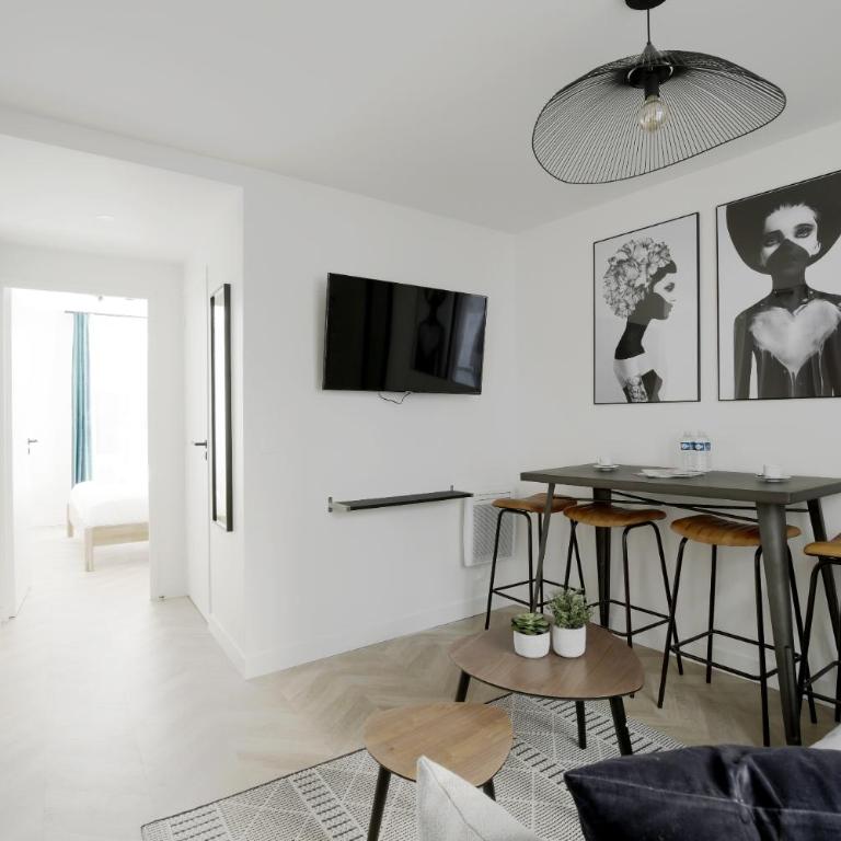 Chill-out on Private Patio in Vintage Masterpiece - Appartement 1 Chambre - 6
