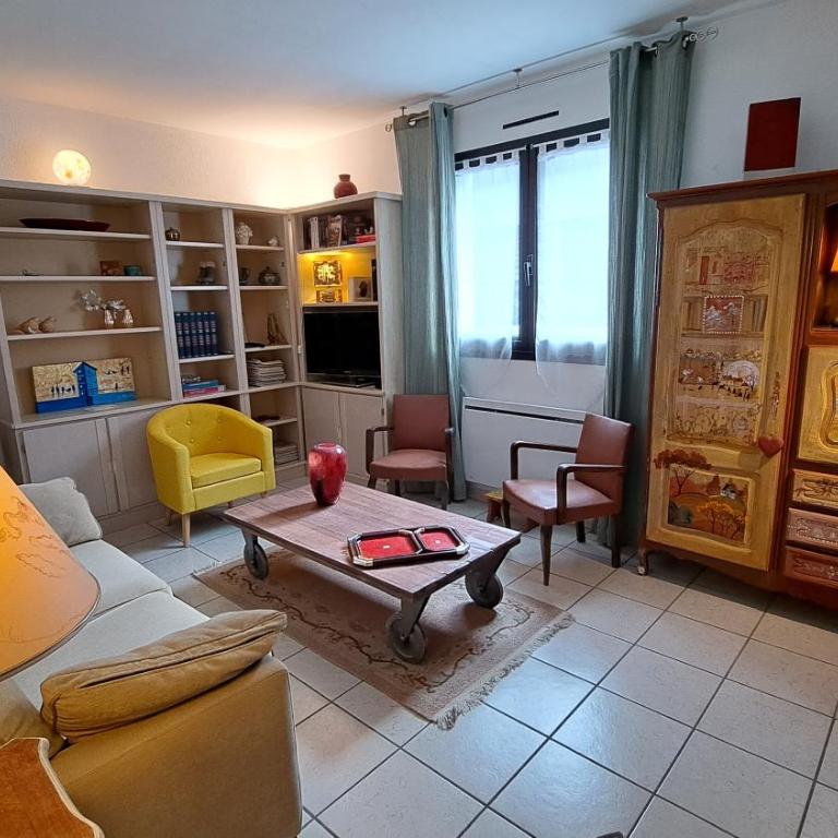Appartement 55m, séjour, chambre, cuisine, jardin et parking privatifs - Apartment mit Terrasse - 7