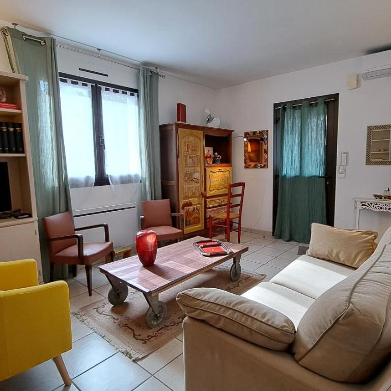 Appartement 55m, séjour, chambre, cuisine, jardin et parking privatifs - Apartment mit Terrasse - 9