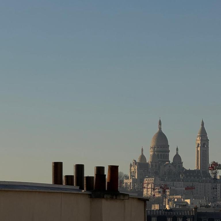 Bloom House Hôtel & SPA - Classic Room with balcony with Montmartre view - 5