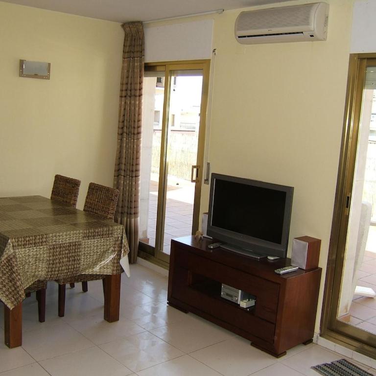 APARTAMENTO ÁTICO CON TERRAZA a 2 MINUTOS DE LA PLAYA - Apartamento de 3 dormitorios - 5