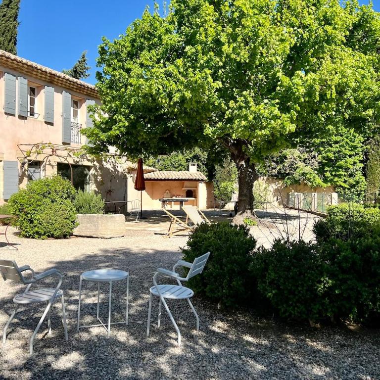 Le mas provençal d'Aurélie - Maison 4 Chambres - 8