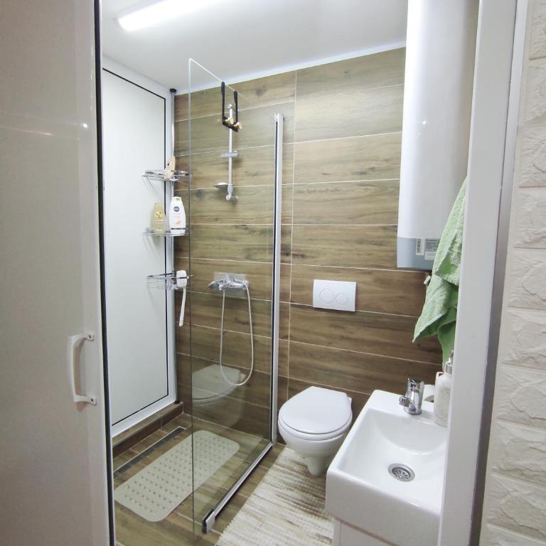 Wood Studio - One-Bedroom Apartment - 25