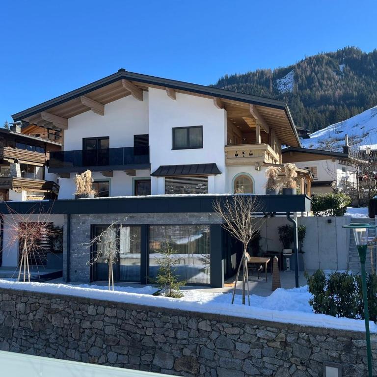 Ferienwohnung Soller - Apartment mit 3 Schlafzimmern - 1