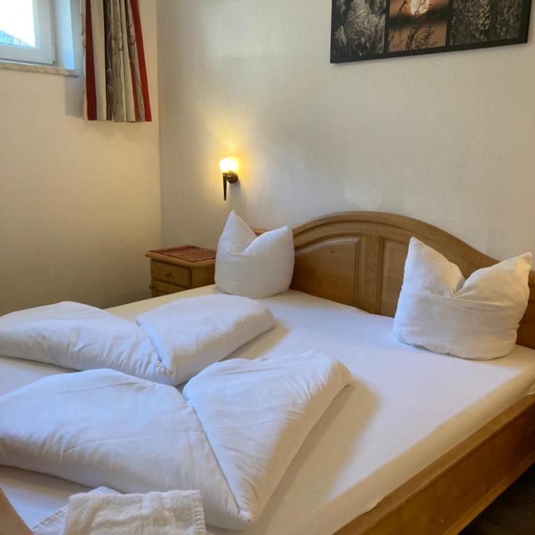 Ferienwohnung - Apartment mit 4 Schlafzimmern und einem Balkon - 21