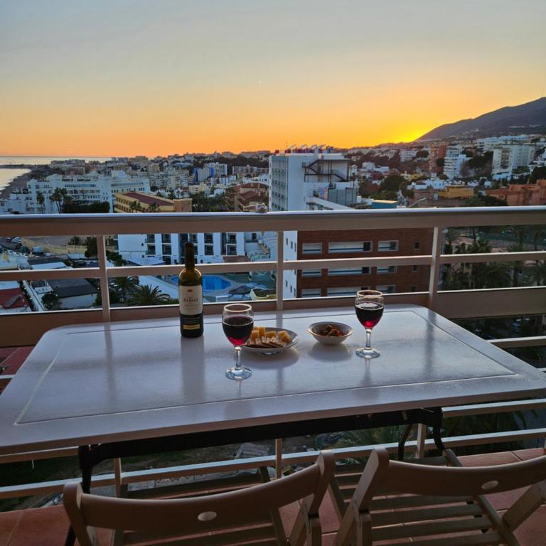 La Roca-Mediterráneo Views, 8th Floor-New Kitchen- POOL- Parking-Air Conditioning, Ceiling Fans & Free WIFI - Apartamento de 1 dormitorio - 23