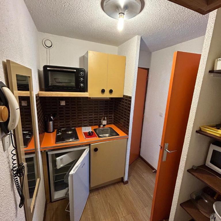 Studio 4 personnes les Orres vue sur le lac - Appartamento con 1 Camera da Letto - 10