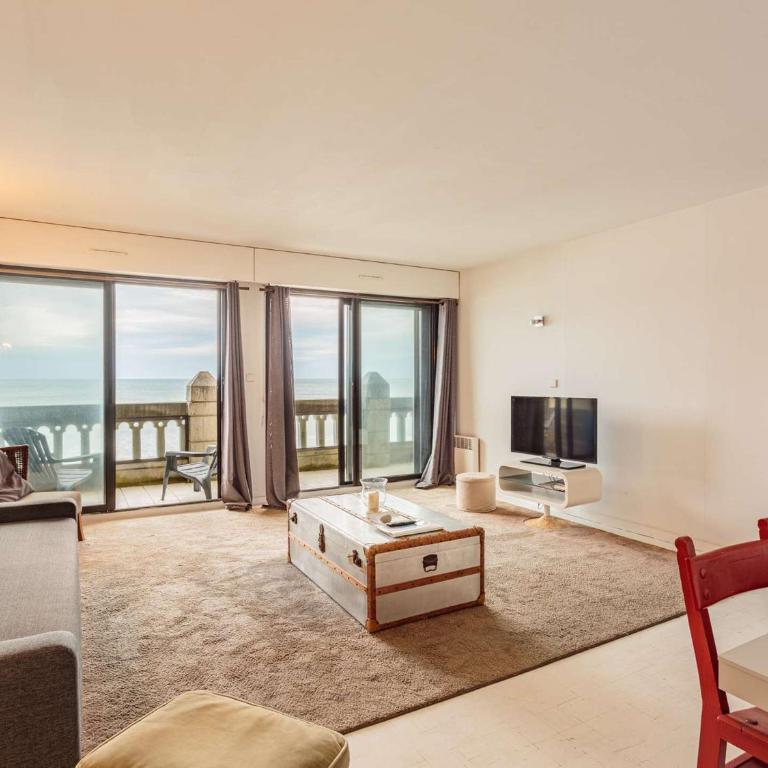 Appartement moderne en bord de mer avec balcon et parking - FR-1-2-306 - Appartement (6 Adultes) - 15