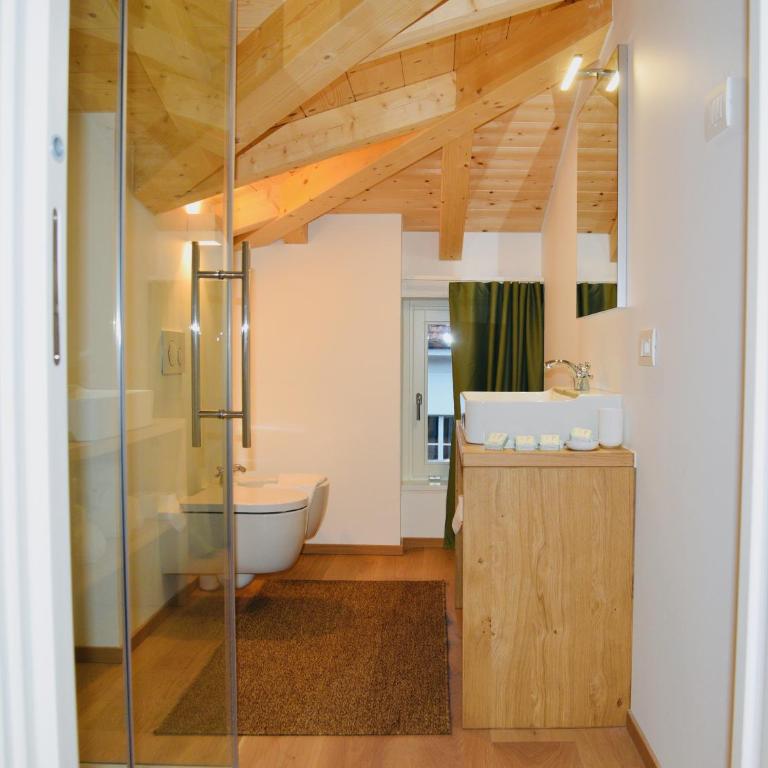 Nine Rooms Suite - Camera Familiare con Vista Montagna - 6