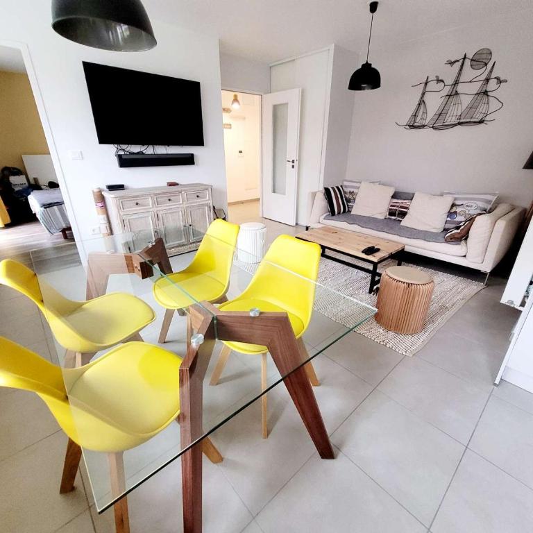 Appartement lumineux près de la plage avec parking et WIFI - FR-1-675-42 - Apartment - 2