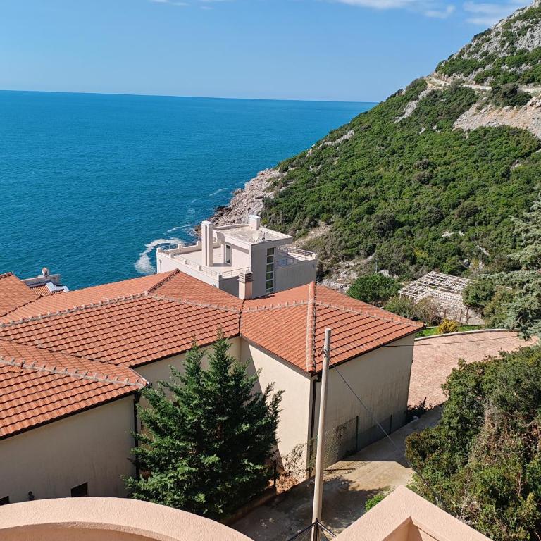 Villa Contact - Two-Bedroom Apartment with Terrace and Sea View - 6