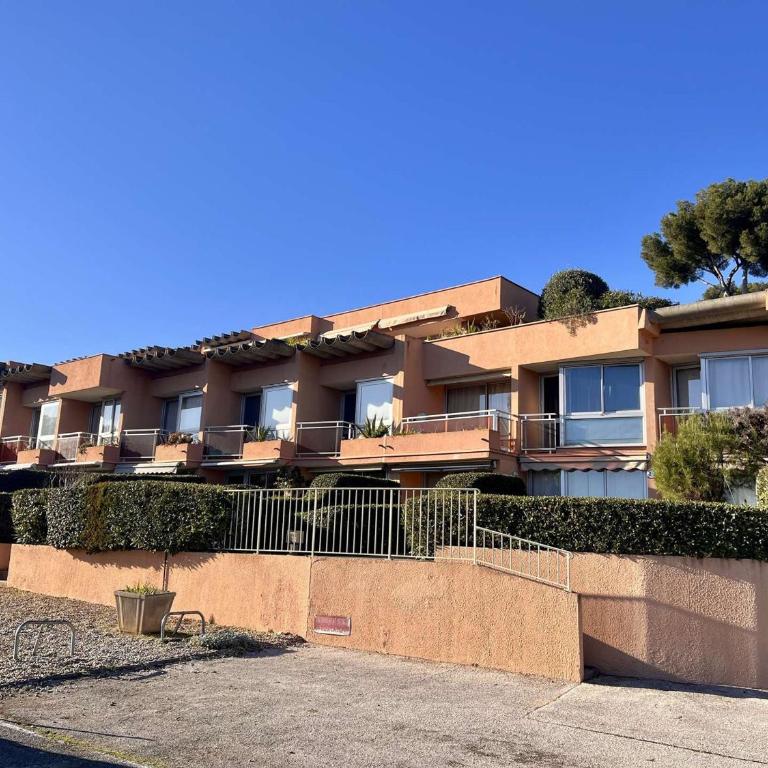 Studio Cabine à Cavalaire-sur-Mer, 4 Couchages, Parking - FR-1-226B-167 - Apartamento - 13
