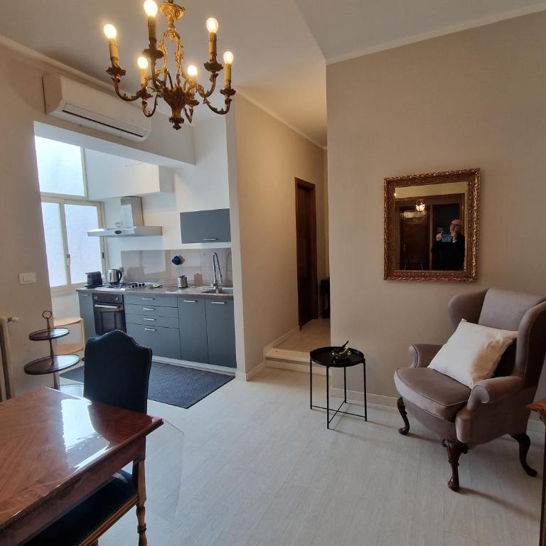 CapoMassimo - Three-Bedroom Superior Apartment - 41