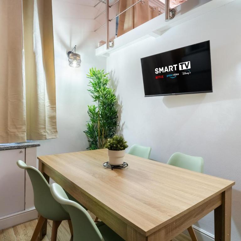 Loft Valentino park- Portanuova - Centro - Appartamento con 3 Camere da Letto - 47
