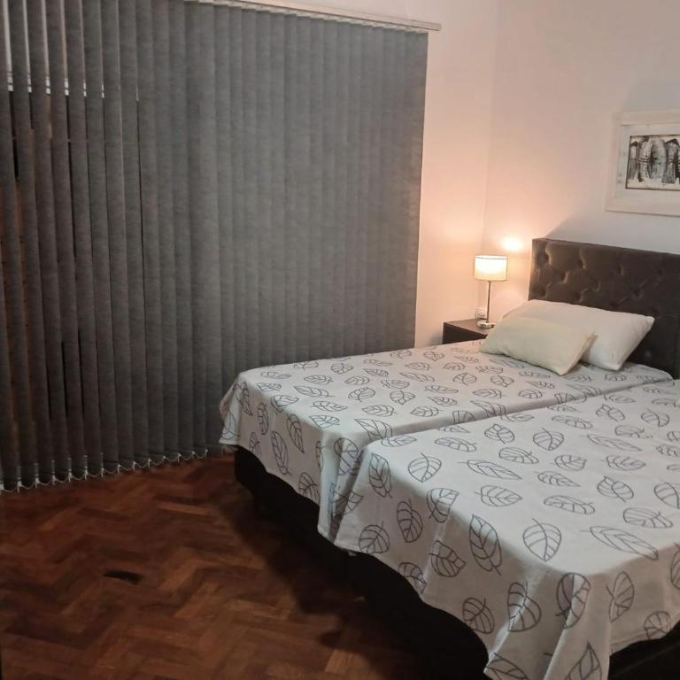 Dpto Velez - Habitación Doble - 1 o 2 camas - 2