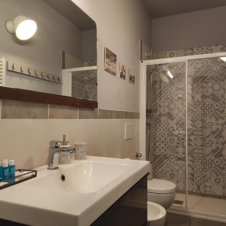 al 28 B&B - Camera Familiare - 7