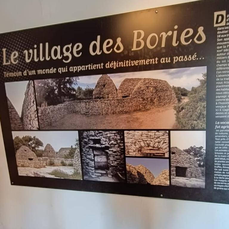Gîte de la Source, Domaine de la Méouge, piscine et accès direct rivière - Appartement 1 Chambre - 40