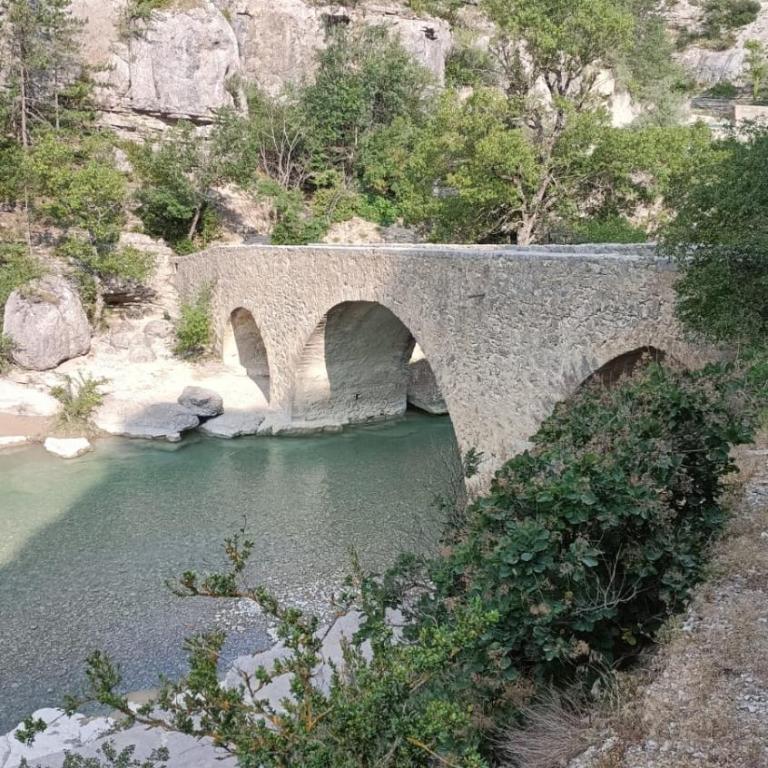 Gite de la Méouge, Domaine de la Méouge, piscine et accès direct rivière - Appartement 1 Chambre - Vue sur Piscine - 41