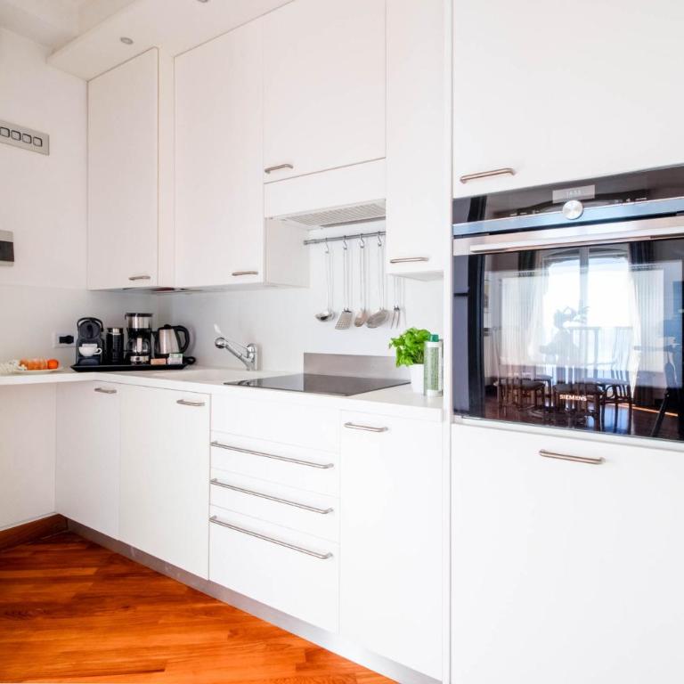 Rapallo Luxe Escape, Finestra su Portofino - Appartamento Superior con 2 Camere da Letto - 11