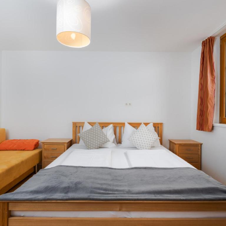Hotel Laaxerhof - Deluxe Apartment mit 3 Schlafzimmern - 10
