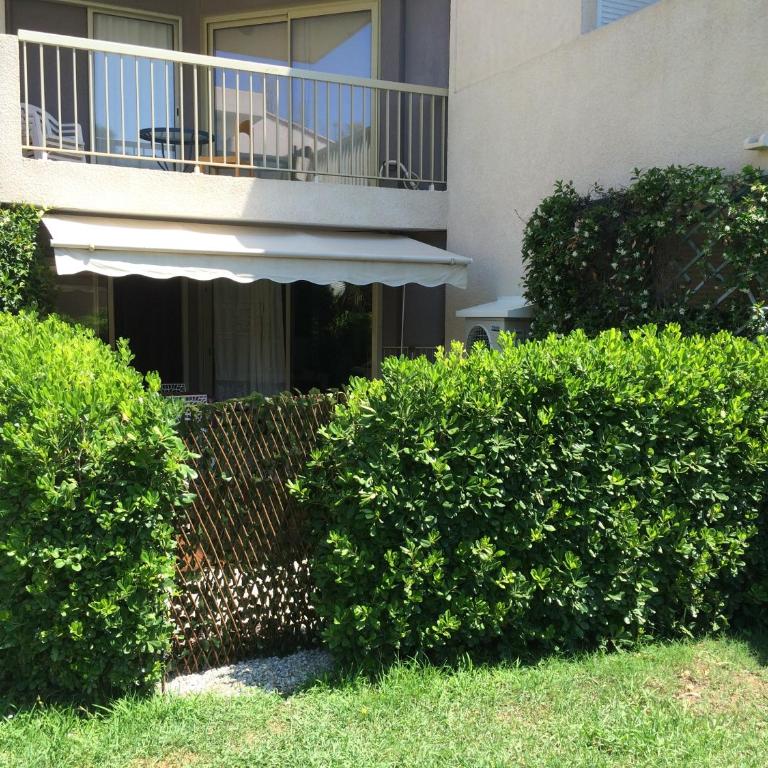 Apartment with terrace & garden in Antibes Juan les Pins close seaside - One-Bedroom Apartment - 13