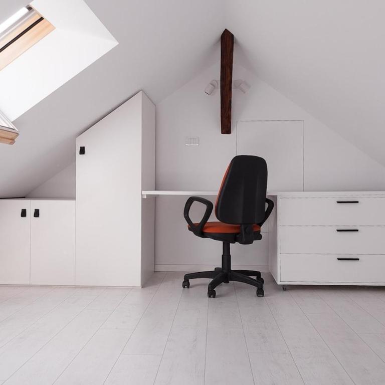 Charming attic in the heart of the city - One-Bedroom Apartment - 25