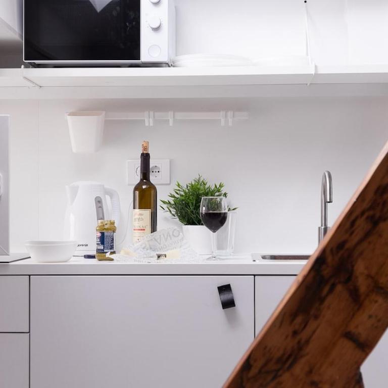 Charming attic in the heart of the city - One-Bedroom Apartment - 13