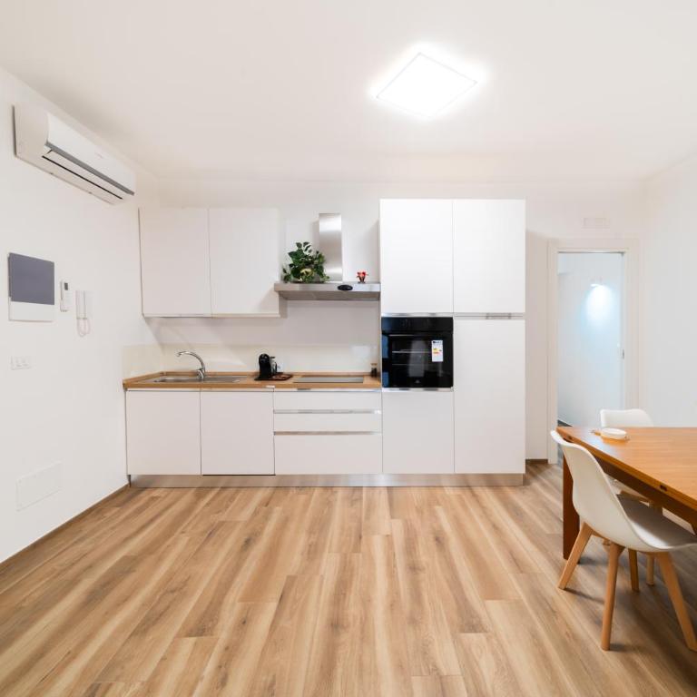 La dimora di via Umberto-bagno in camera - Two-Bedroom Apartment - 7