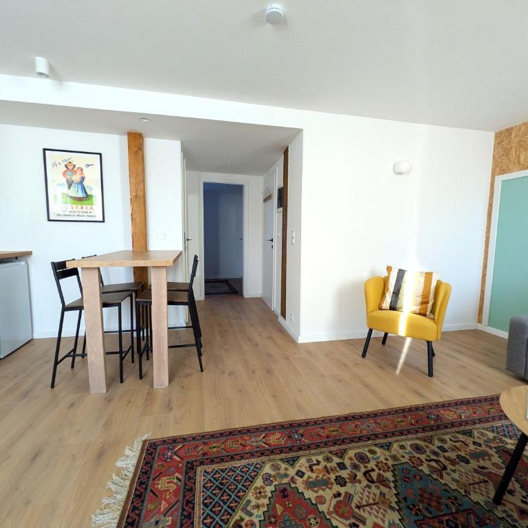 mg4 Apartments - One-Bedroom Apartment - 11